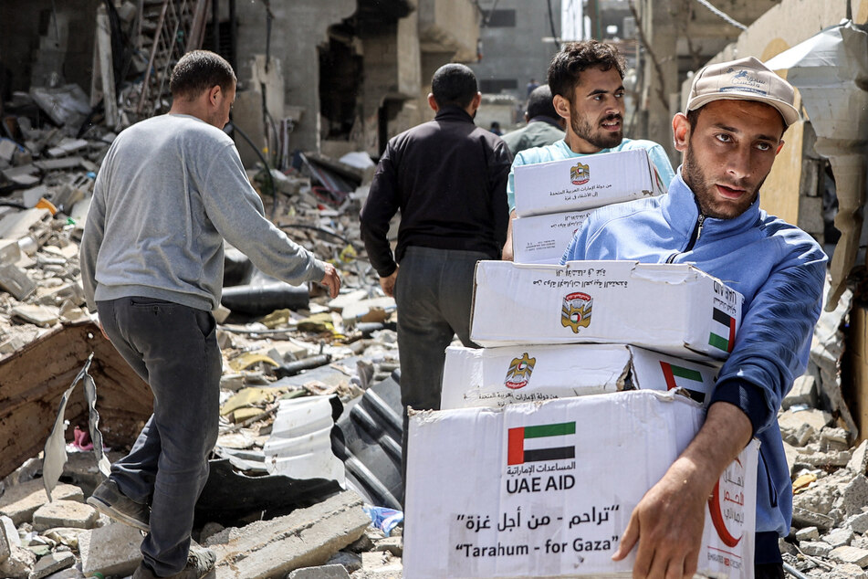 US to begin Gaza aid pier construction "very soon"