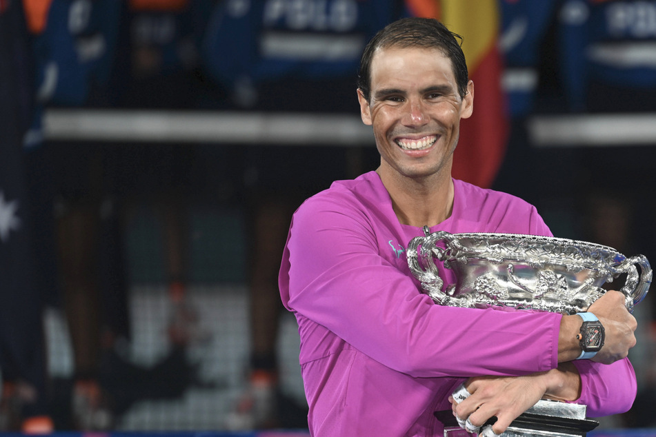 Rafael Nadal claims record 21st grand slam title after stunning comeback win