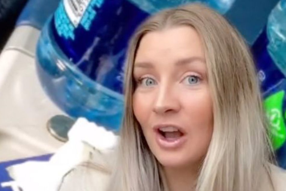 Flight attendant reveals which drinks passengers should really avoid on board
