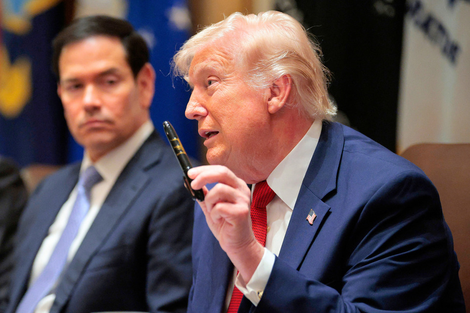 During a cabinet meeting on Thursday, President Donald Trump went on a bizarre aside about how Sharpies are better than more expensive pens.