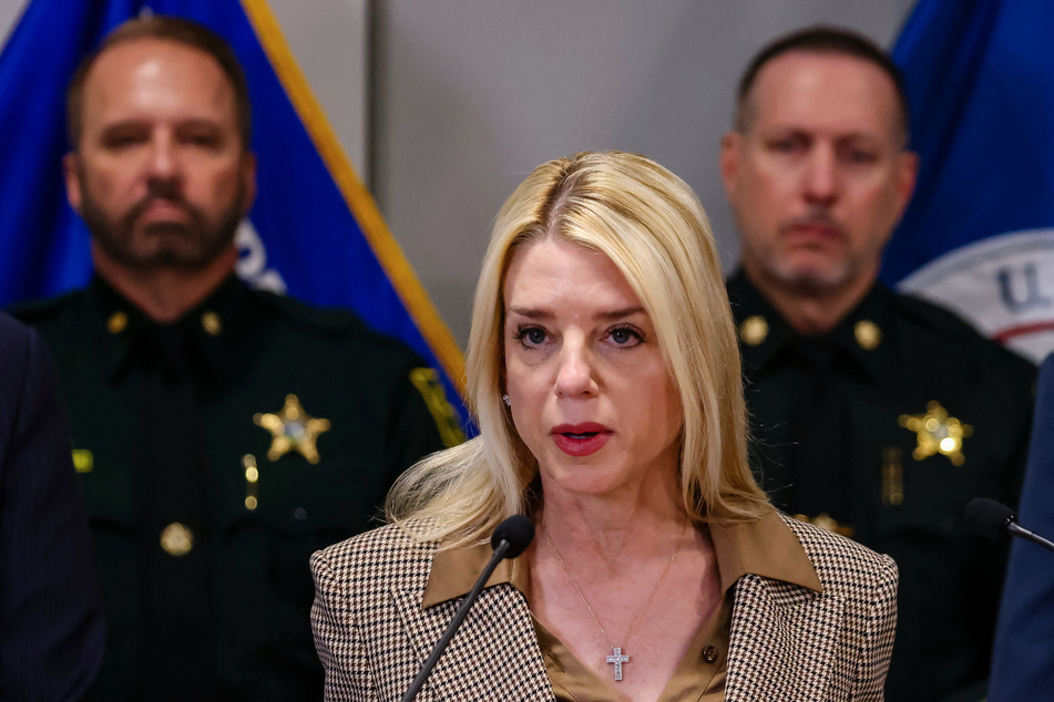 Attorney General Pam Bondi ordered prosecutors to investigate gender-affirming medical procedures in a new DOJ memo.