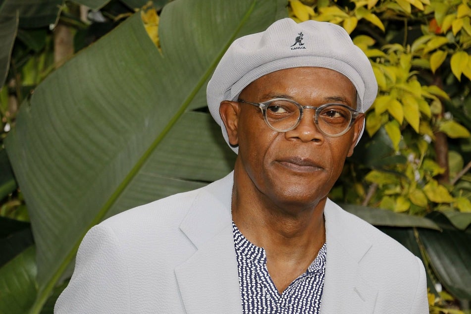 Samuel L. Jackson teaches Twitter how to curse in 15 languages