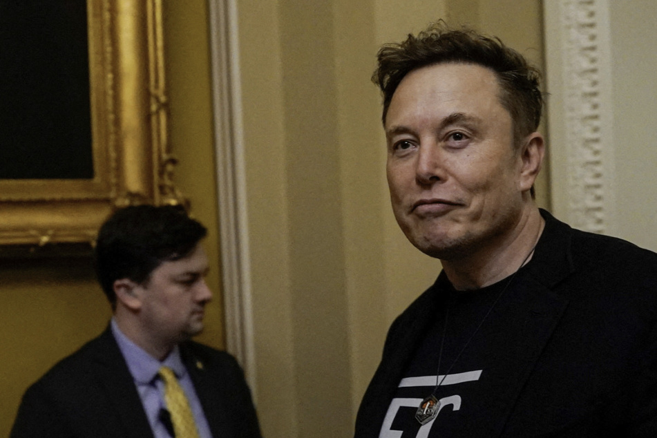 Elon Musk offers Wisconsin voters cash to sign petition against "activist judges"