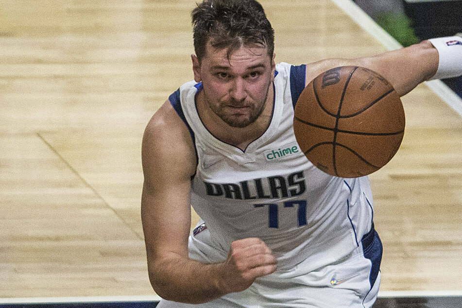 NBA roundup: Mavs beat the buzzer and the Nets, Embiid keeps Sixers on track
