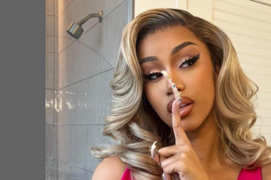 Cardi B threatens to sue X user over Offset cheating rumors!