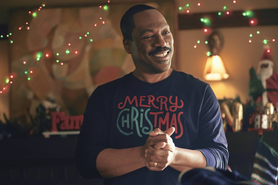 Eddie Murphy is looking to win big on Christmas by declaring war on his neighbors in the holiday film Candy Cane Lane.