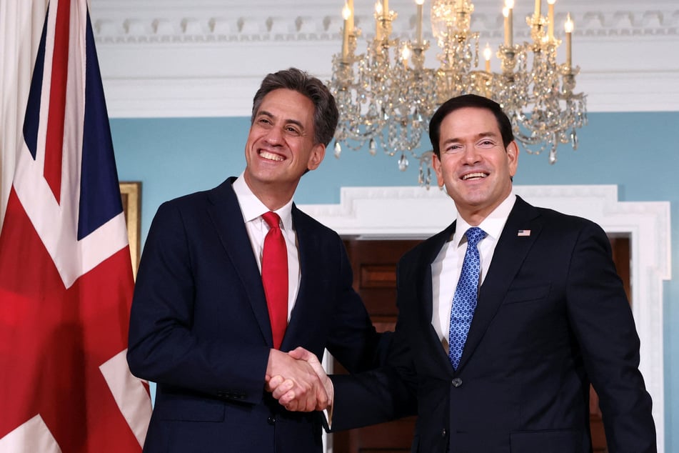 US Secretary of State Marco Rubio (r.) meets with British Foreign Secretary Ed Miliband (l.) at the State Department in Washington DC on August 5, 2026.