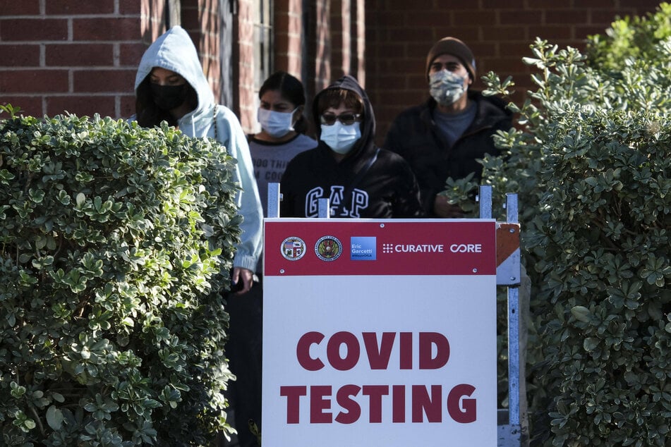 People waiting in line to get tested for Covid-19 in Los Angeles, California.
