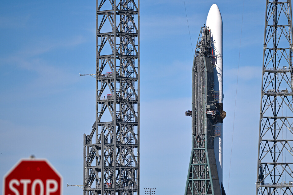 Blue Origin was forced to postpone the anticipated launch of its New Glenn rocket on Sunday due to unfavorable weather conditions.