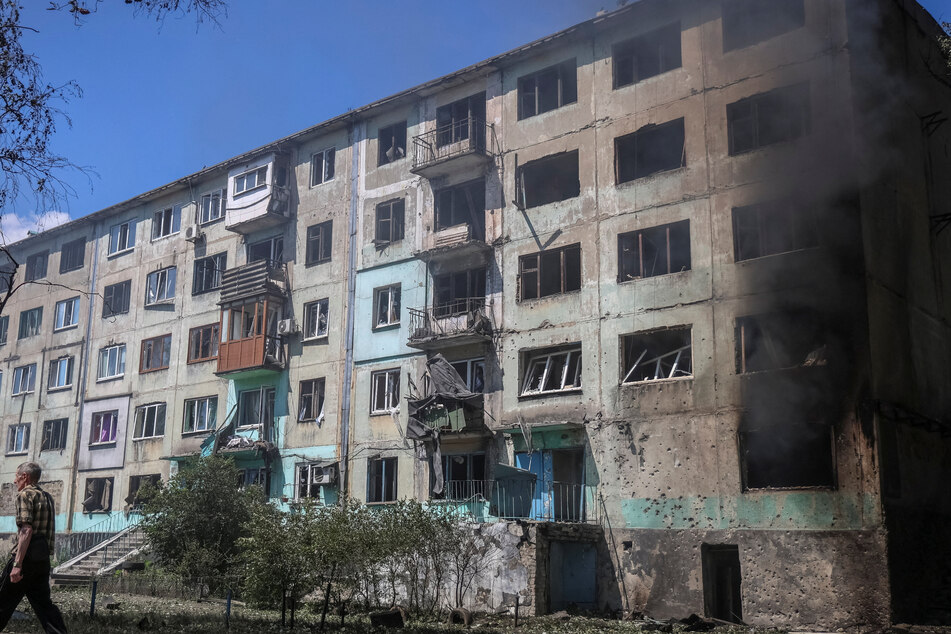 Russian shelling and drone attacks killed five people in Ukraine on Sunday.