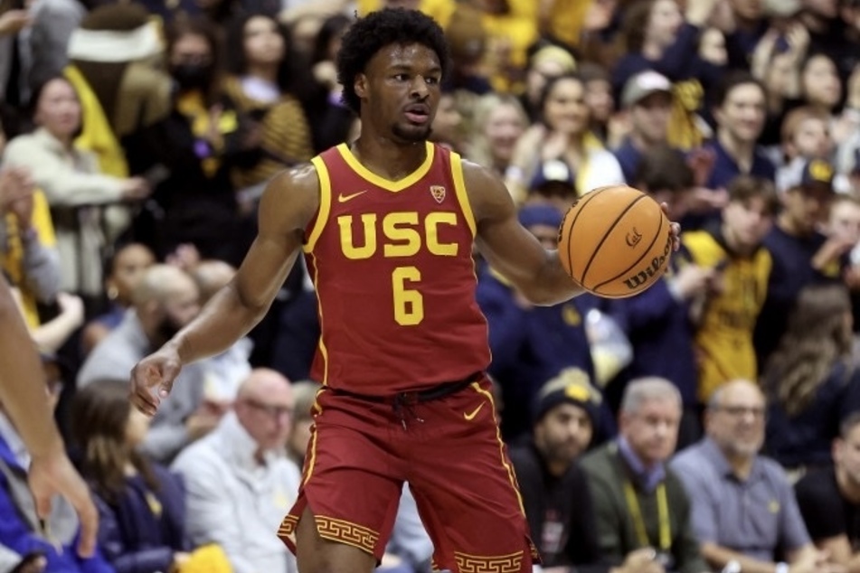 Staying another year in NCAA basketball may be better for Bronny James' basketball career.