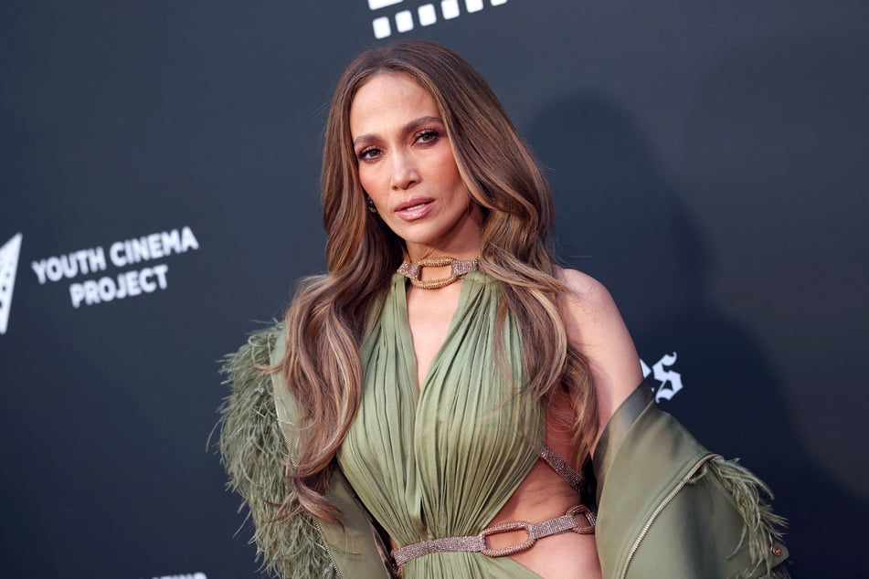 Jennifer Lopez says people should have a party after going through a breakup!