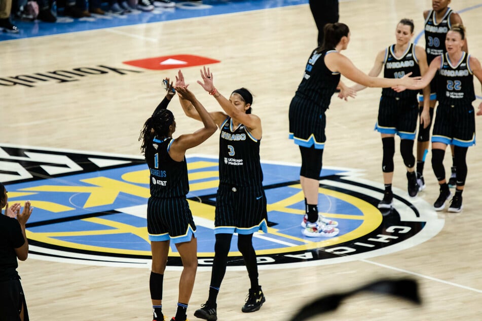 The Sky can win their franchise's first championship with a win in game four on Sunday afternoon.