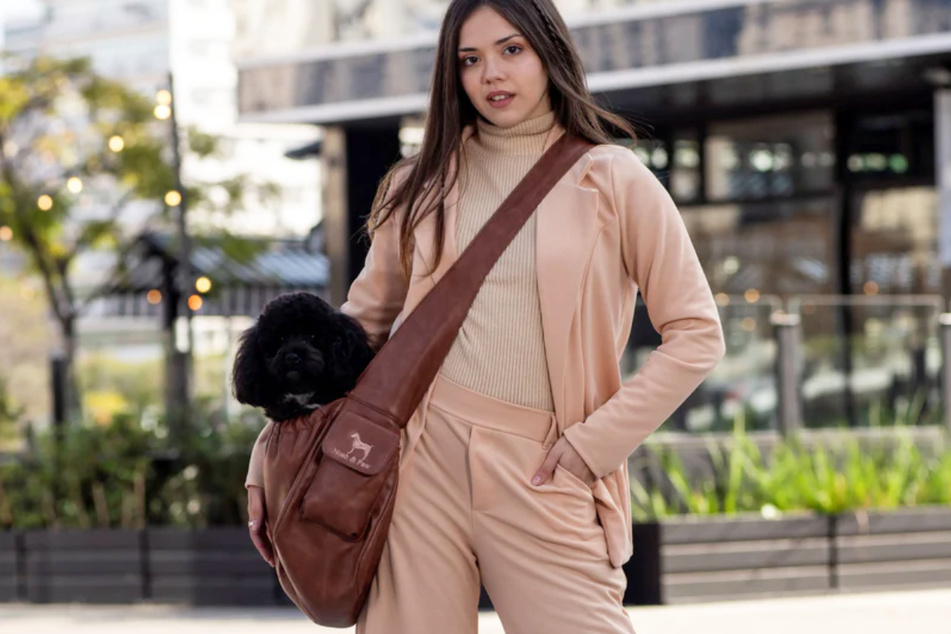 With the code LFULUDH6 you save 25% on Noah & Paw's slings.