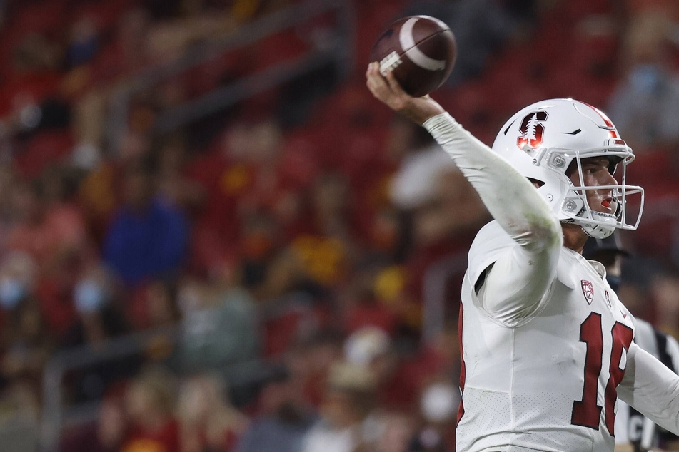 NCAA Football: Oregon suffers upset after getting outworked by Stanford in overtime!