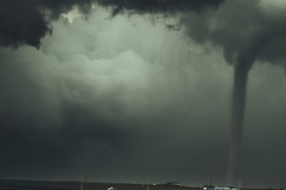 Mounting deaths in Southeast storms after Midwest tornado devastation