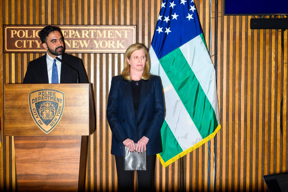 Palestinian rights groups have renewed calls for New York City Mayor Zohran Mamdani (l.) to remove NYPD Commissioner Jessica Tisch.
