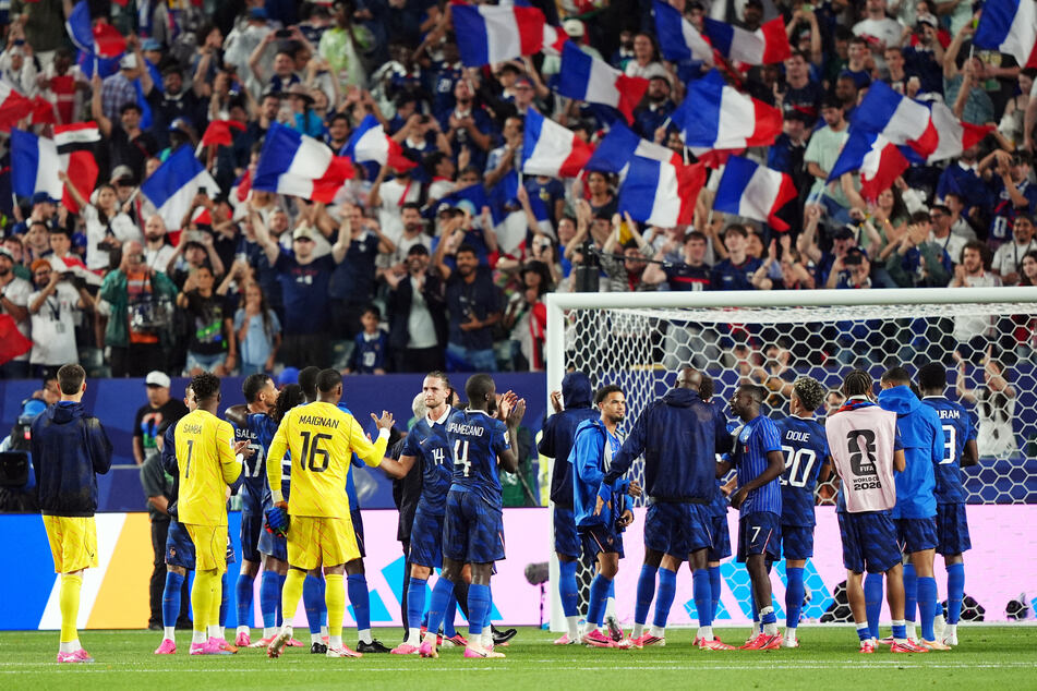 France players applaud their fans after the World Cup Group I match against Iraq on June 22, 2026.