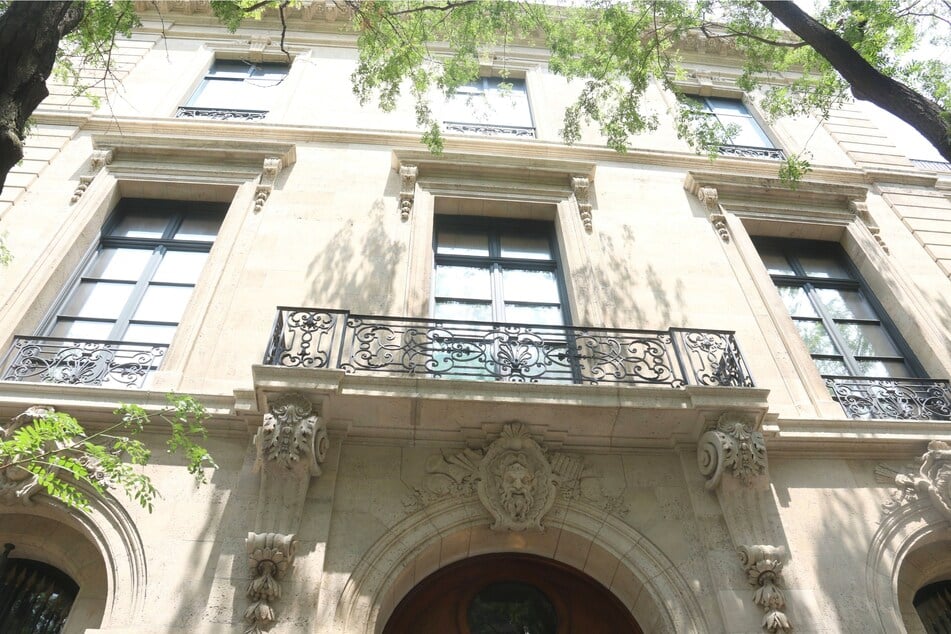 Letters and photos of rich and powerful linked to Epstein recovered from his Manhattan mansion