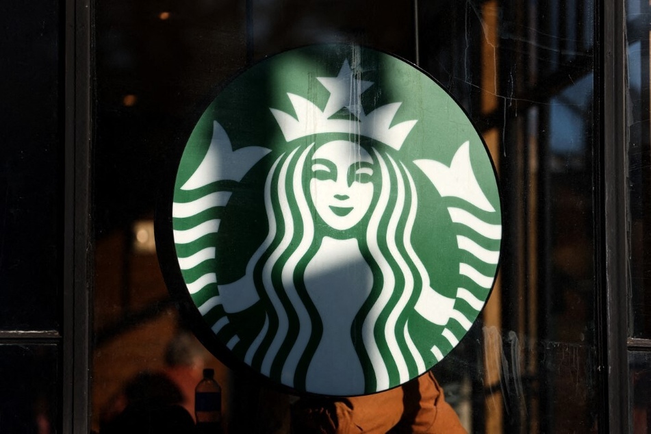 Starbucks faces new hot spill lawsuits after $50-million ruling