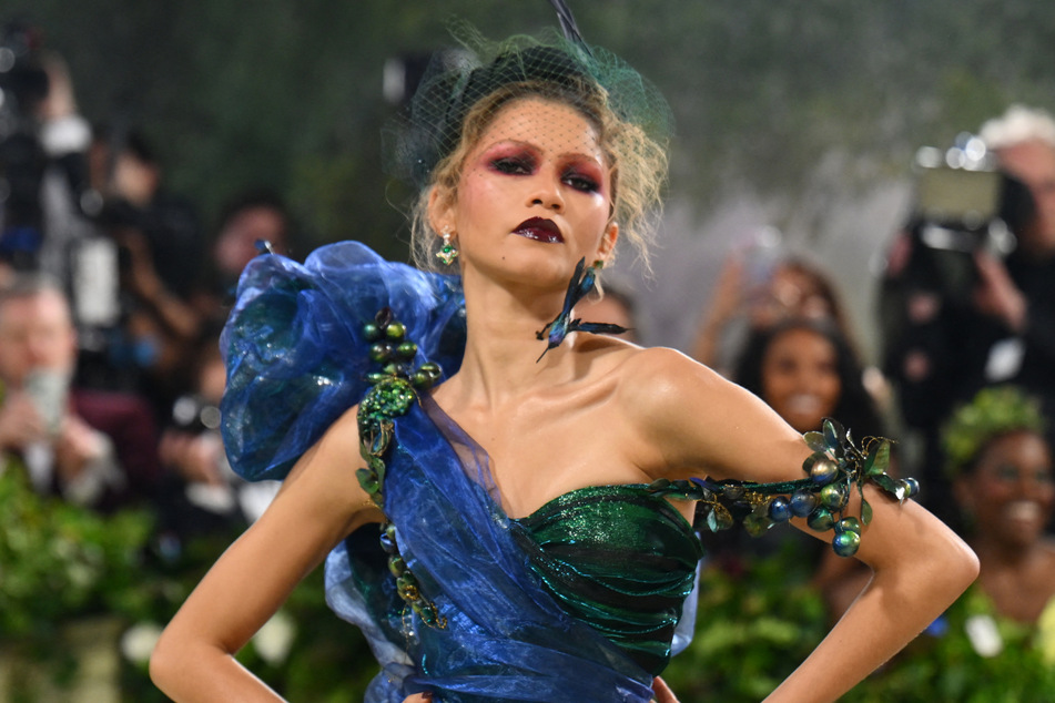 Zendaya is set to grace the red carpet of fashion's biggest night once again, as the star's longtime stylist has now confirmed her attendance at the 2025 Met Gala.