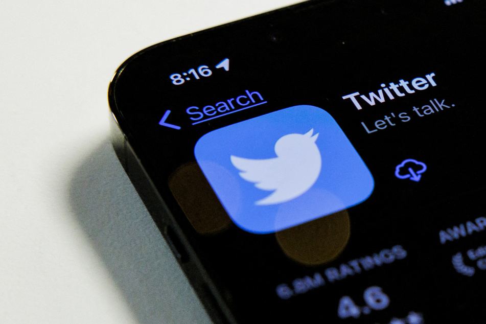 Twitter users report major outage as Elon Musk announces changes