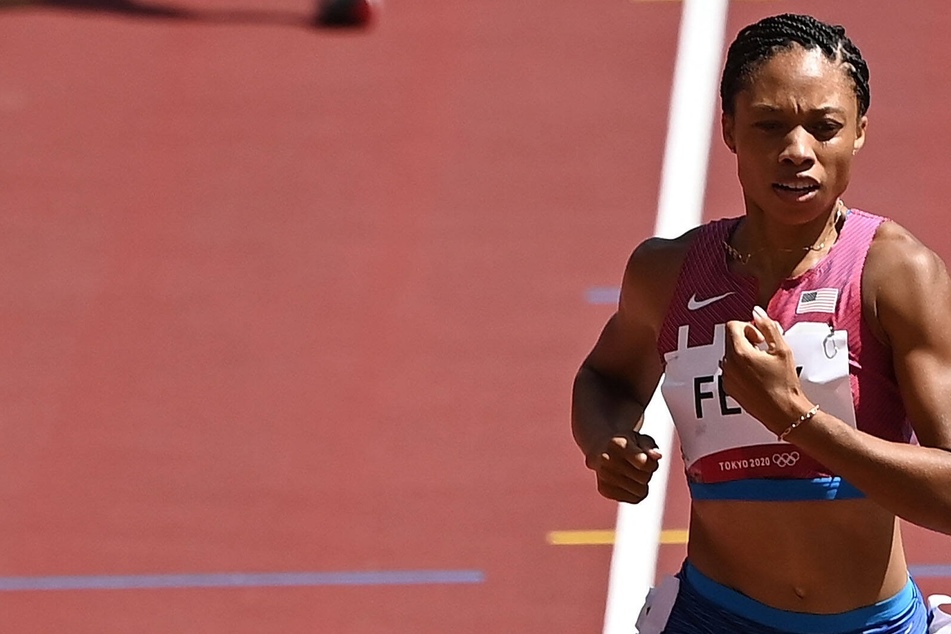 Olympics: Felix gets closer to making history while US sprinters just miss podium sweep