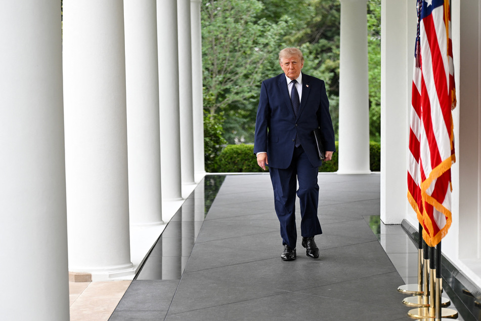 Trump fires remaining federal election commissioners ahead of the midterms