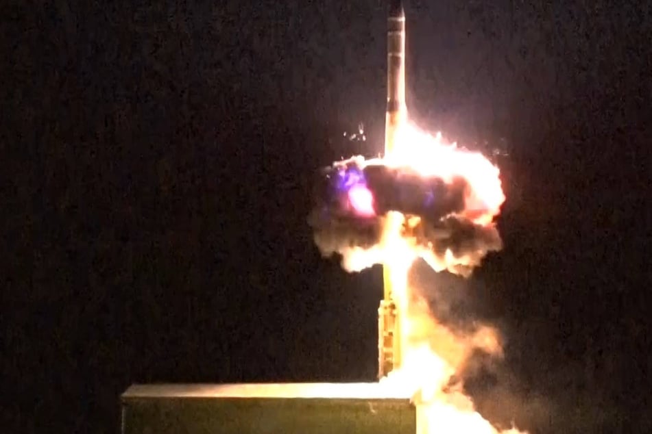 Russia delivers warning with intercontinental ballistic missile launch
