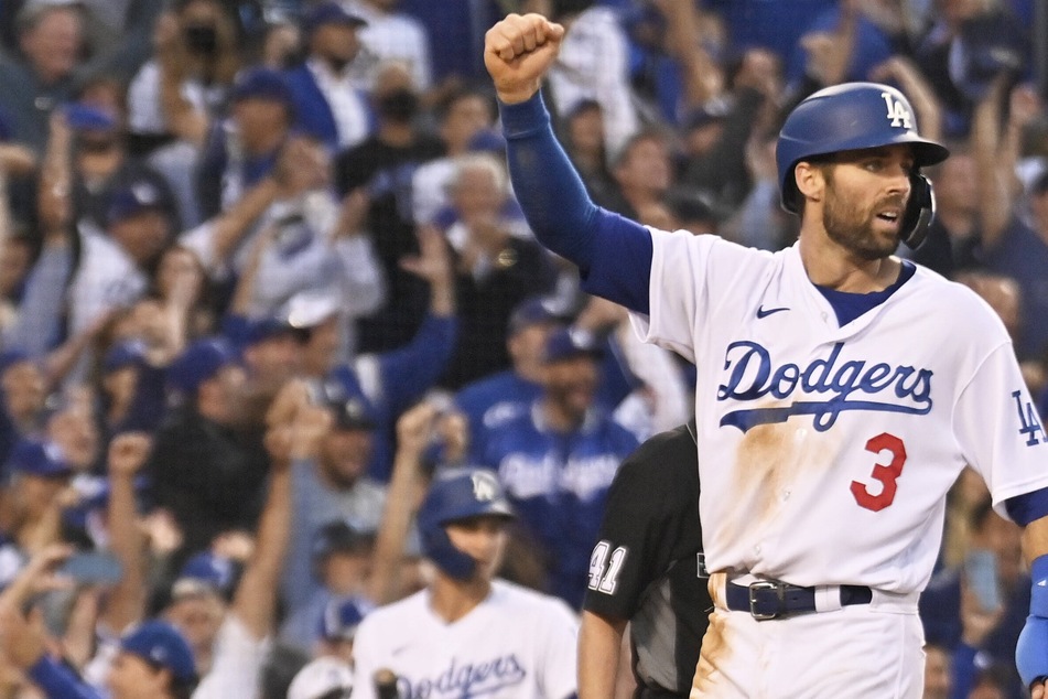 MLB: The Dodgers hold off elimination by blowing out the Braves in game five of the NLCS
