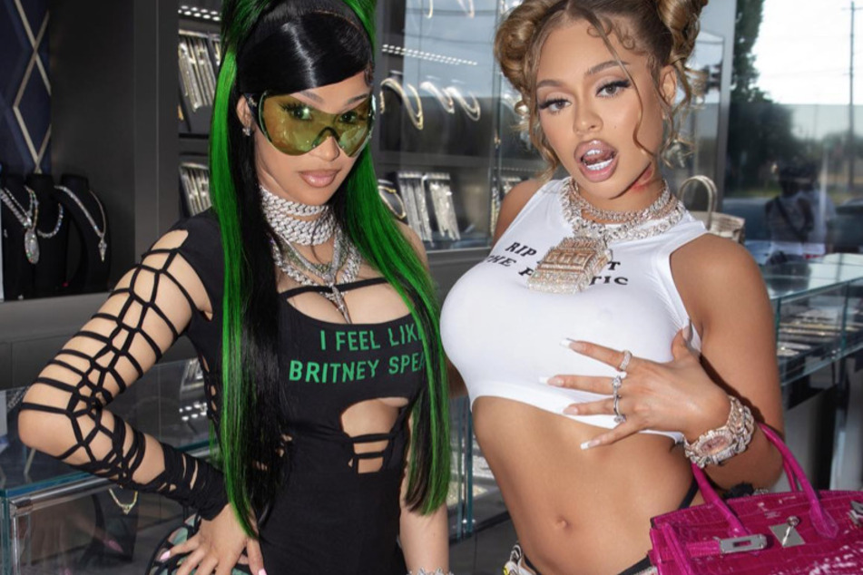 Cardi (l.) took to X to respond back to Latto's interview and revealed that she tried to reach out to her several times.