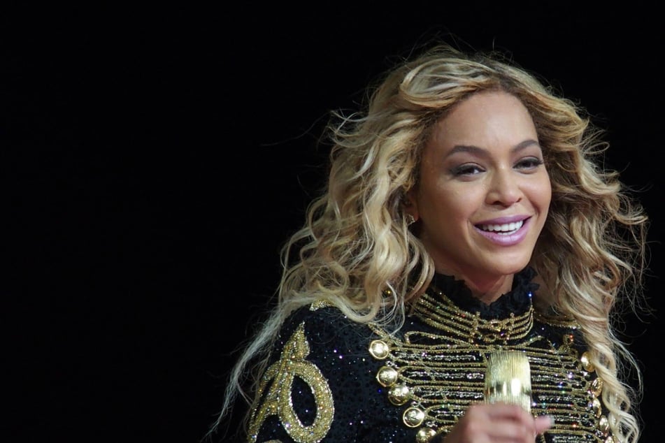 Beyoncé breaks more records at the NAACP Image Awards!