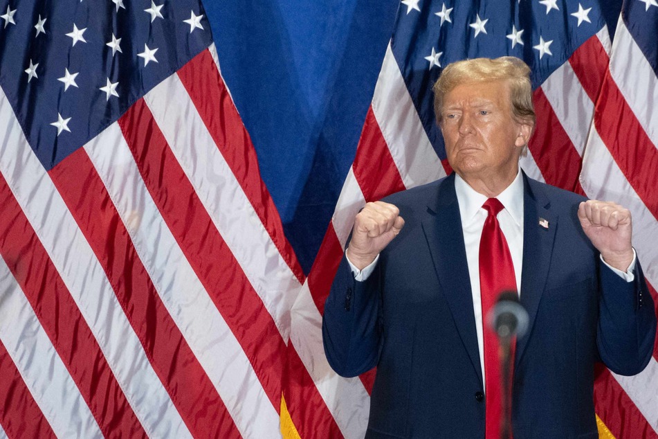 Trump scores trifecta in huge surge ahead of Super Tuesday