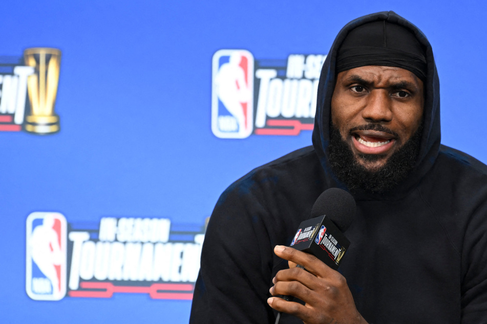 LeBron James slams "ridiculous" US gun laws after Las Vegas shooting