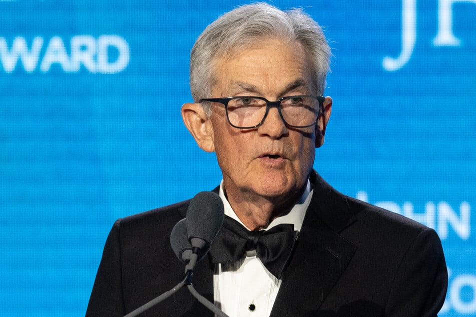Jerome Powell emphasized the need to keep the Federal Reserve independent and credible as he received an award from the John F. Kennedy Library Foundation.
