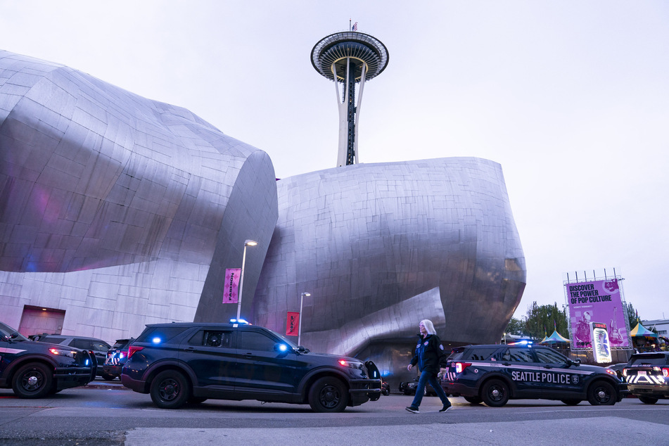 Mass shooter kills three near Seattle's Space Needle landmark