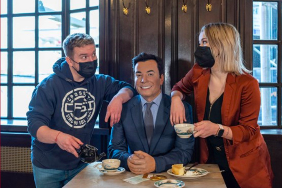 Peter Luger steakhouse offers celebrity dining experience during Covid!