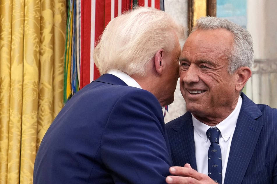Trump announces tariffs on pharmaceuticals, triggering fears of price hikes