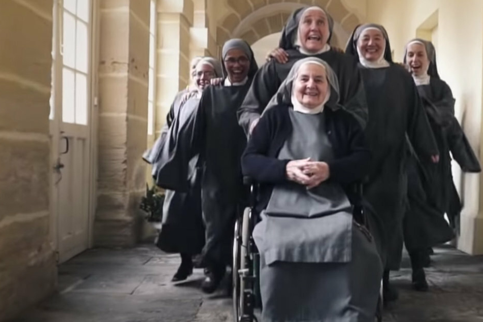 Nun fun in France: sisters take YouTube by storm