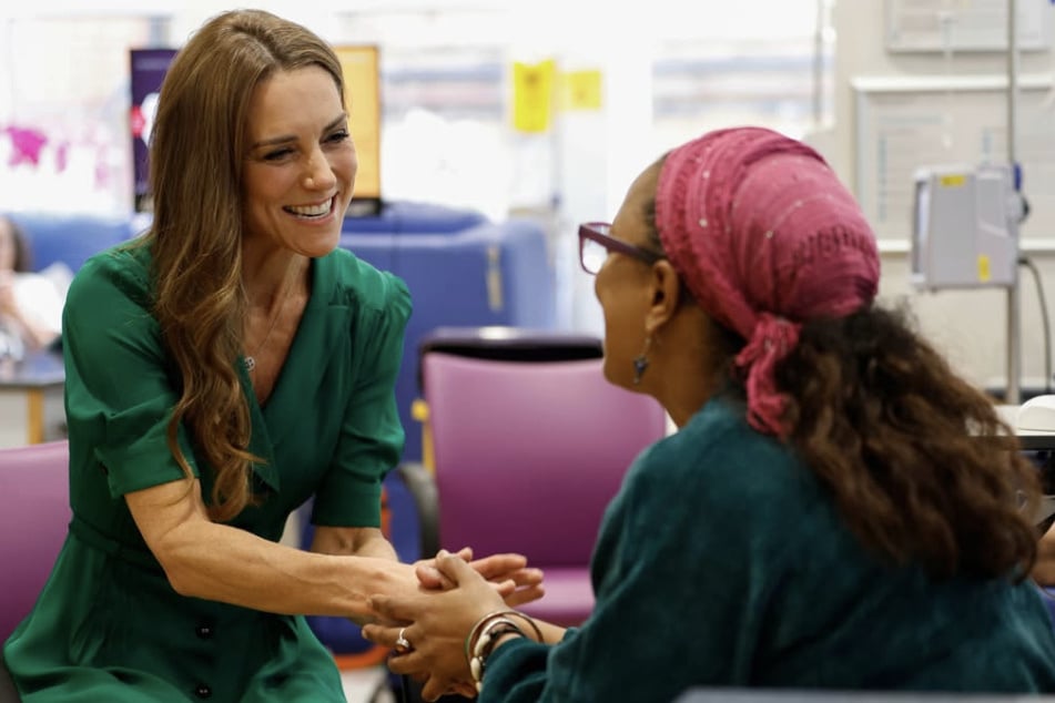 Kate Middleton took plenty of time for personal conversations during her visit. She gushed that she had received "incredible care" as a patient and wanted to pay it forward.