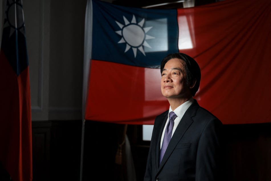 Taiwan lawmakers allow government to sign multiple US weapons deals