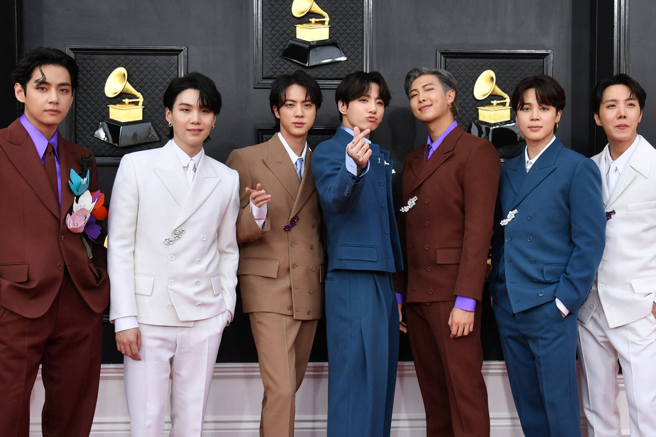 BTS fans rage on Twitter as they get #SpotifyCorrupt trending
