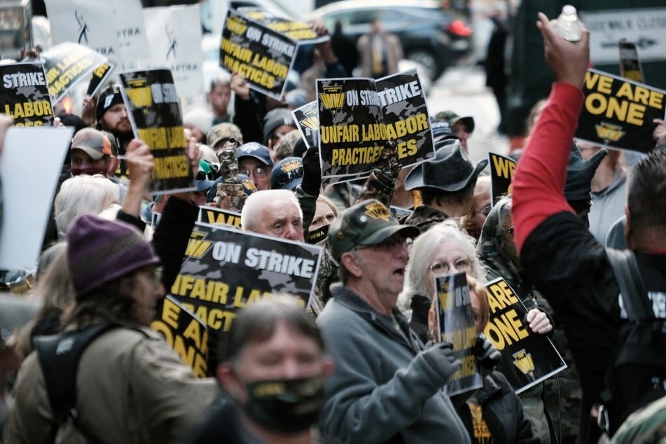 Alabama coal miners enter "new phase" of historic labor fight with return-to-work letter