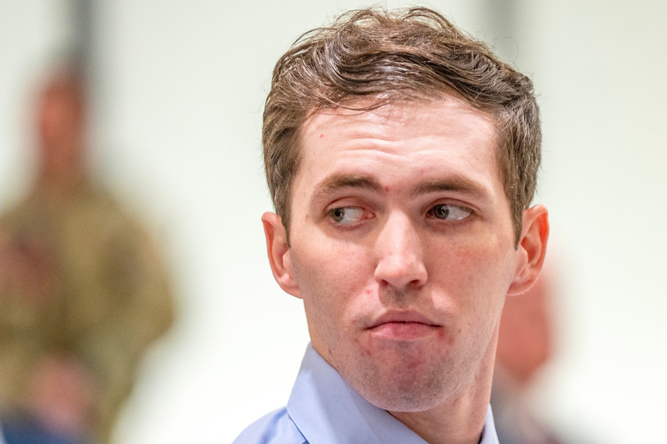 Alleged Charlie Kirk assassin begs judge to dismiss prosecutors from trial due to conflict of interest