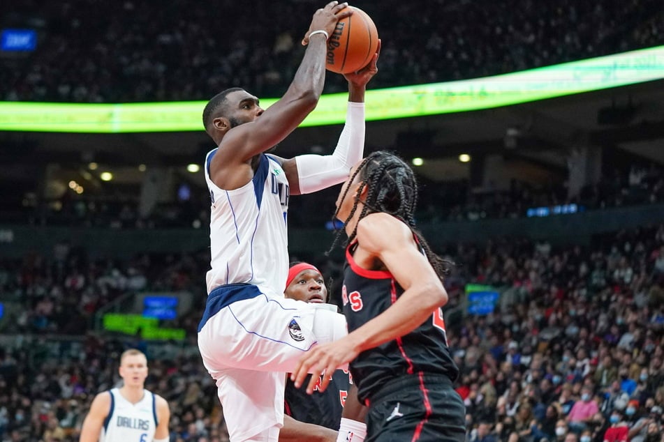 Mavericks forward Tim Hardaway Jr. (l) scored 17 points in Dallas' win over New Orleans.