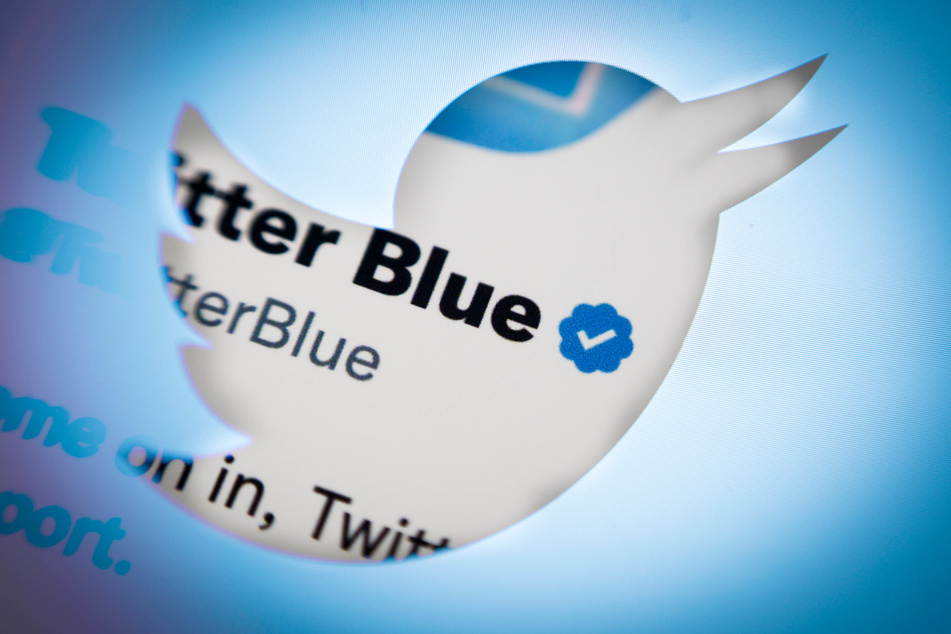 After Elon Musk's takeover, Twitter's famous blue check was initially went only to paying subscribers.