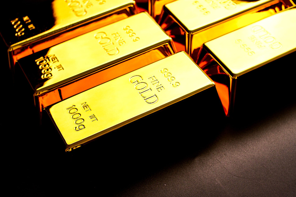 Ex-CIA official arrested after $40 million in gold found at Virginia home
