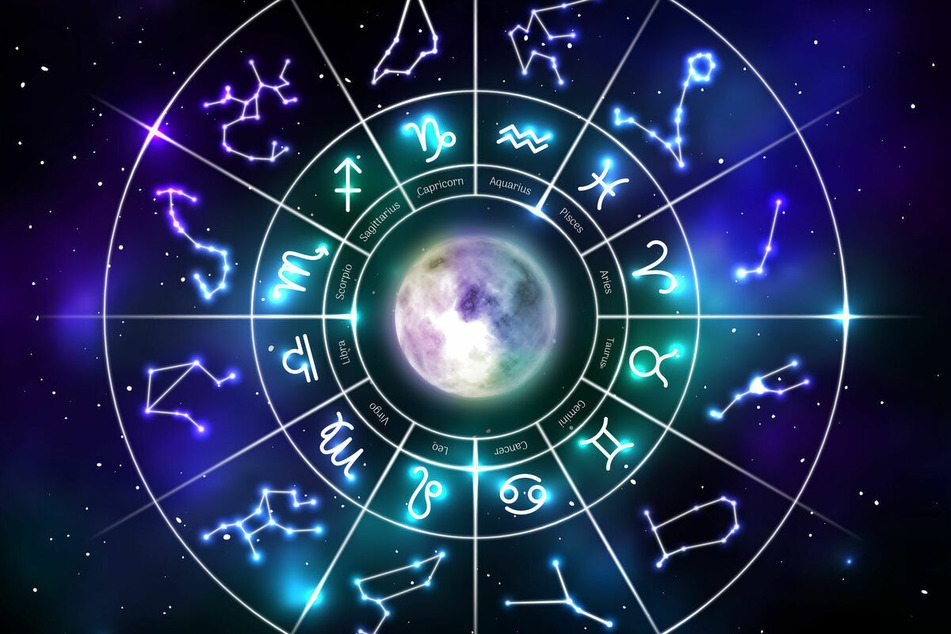 Today's horoscope: Free daily horoscope for Monday, January 2, 2023