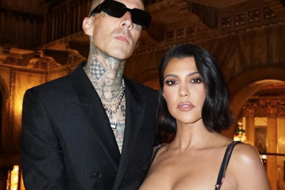 Kourtney Kardashian (r.) and Travis Barker (l.) are asking fans to join them on their new health launch – Run, Travis, Run.