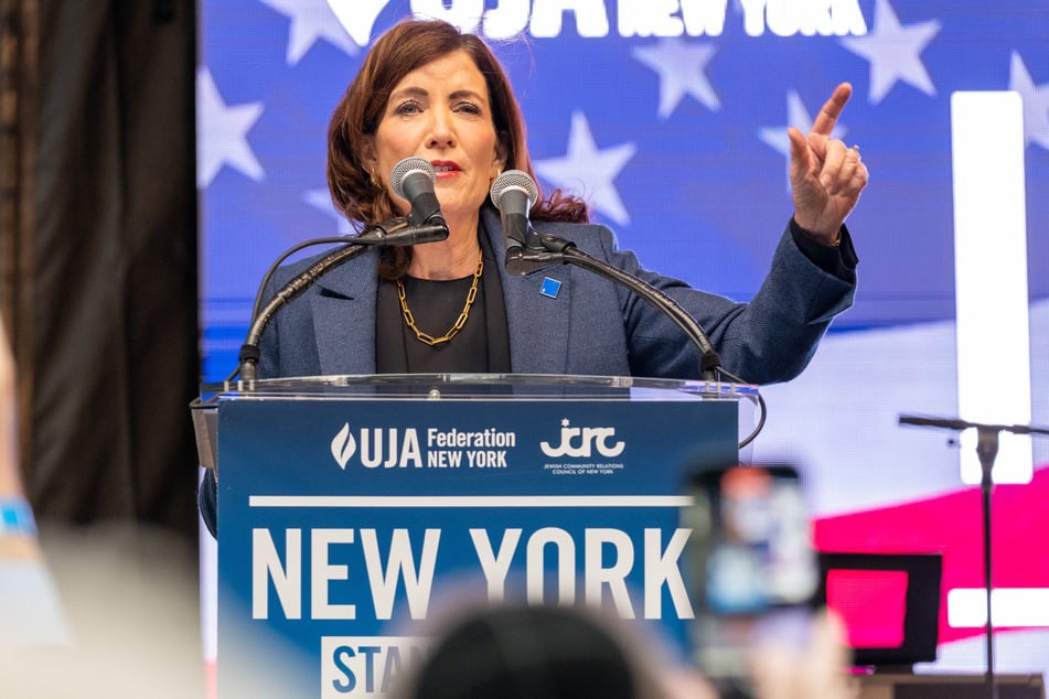 New York Governor Kathy Hochul speaks to thousands at a New York Stands With Israel vigil and rally on October 10.